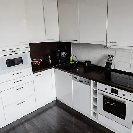 Ah Kuzmanyho Aircon Апартаменты