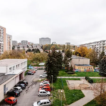 Ah Kuzmanyho Aircon Appartement