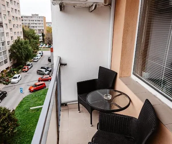 Lägenhet Ah Kuzmanyho Aircon Košice