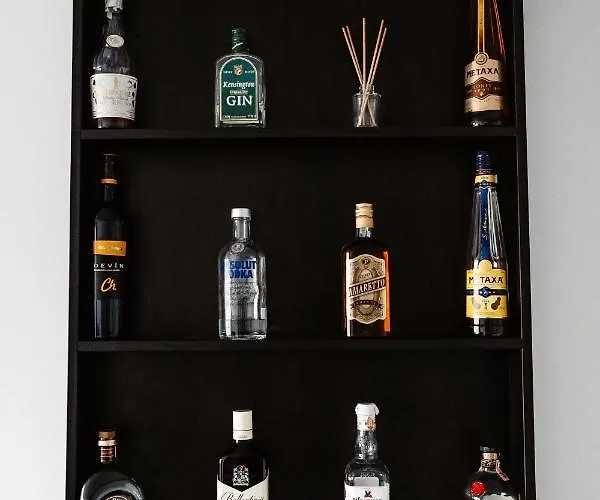 Ah Kuzmanyho Aircon Lägenhet *